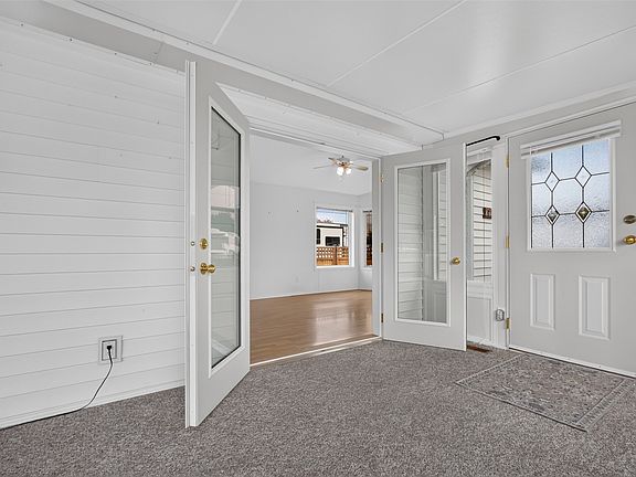 5th image of 415 Commonwealth Rd #220