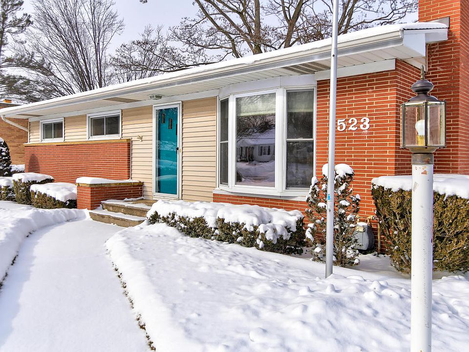 523 Robbins Rd, Grand Haven, MI 49417 Zillow
