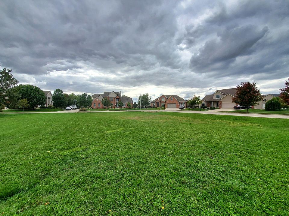 1st image of 3702 Helen Dr