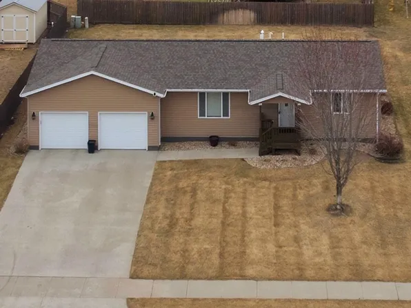 206 Charles St, Mitchell, SD 57301