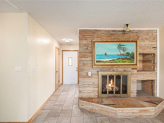 4th image of 813 N Pawnee Ave