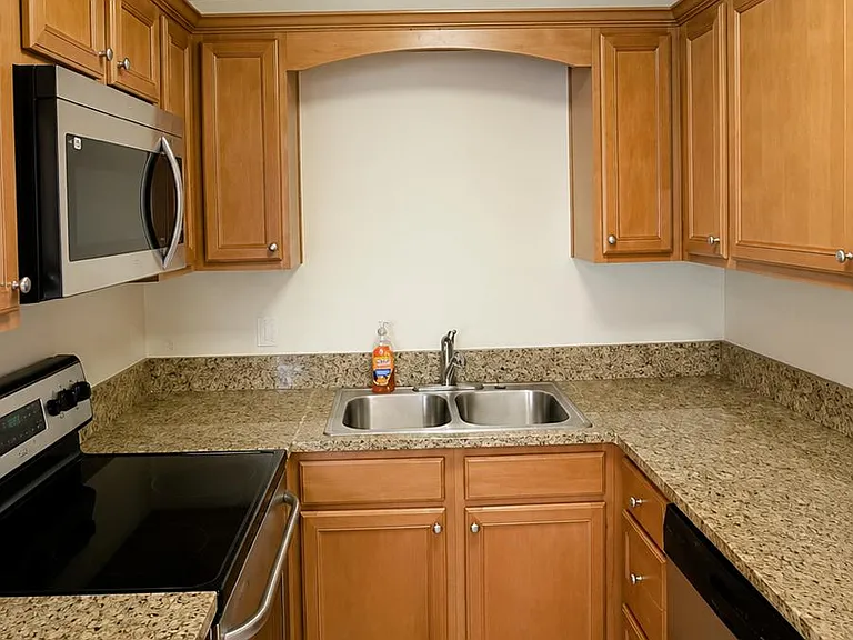 4814 S Conway Rd #141 — Photo 2