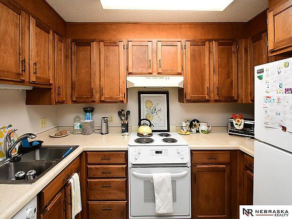 2nd image of 1540 N Cotner Blvd #B118