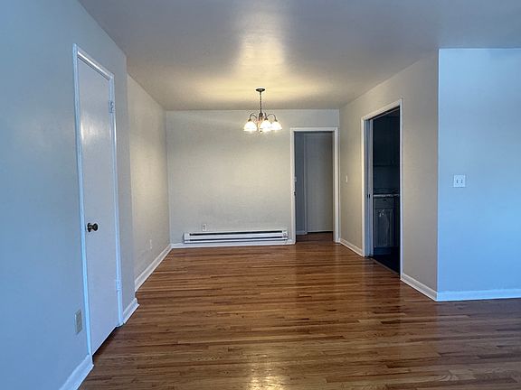 3rd image of 1145 Fenmore Dr #1