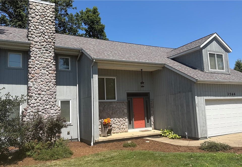 1st image of 3566 Edgewater Dr