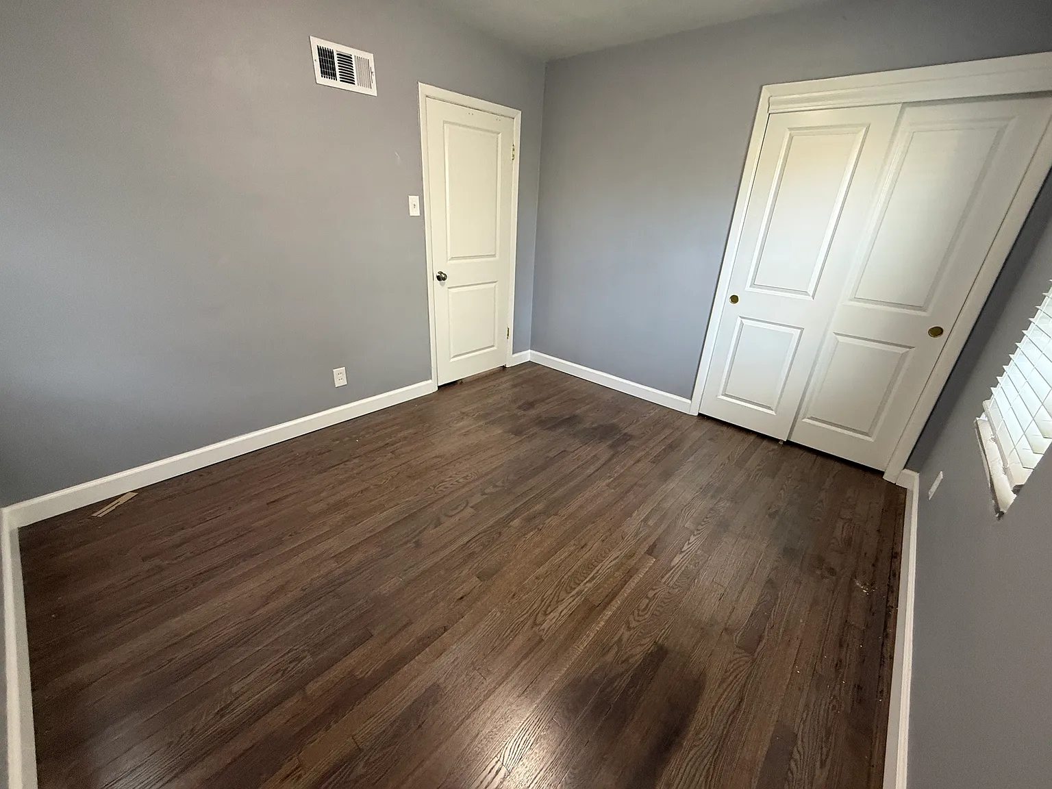 3 bed, 1200 sqft, $2,000 — Photo 4