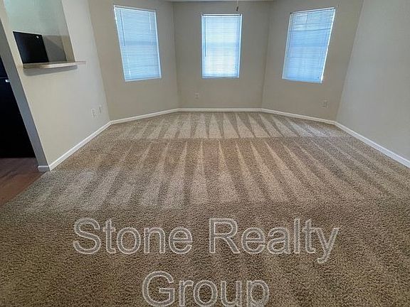 2nd image of 629 Swan St #C