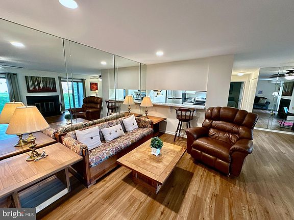 4th image of 1111 Castle Harbour Way Unit 1C