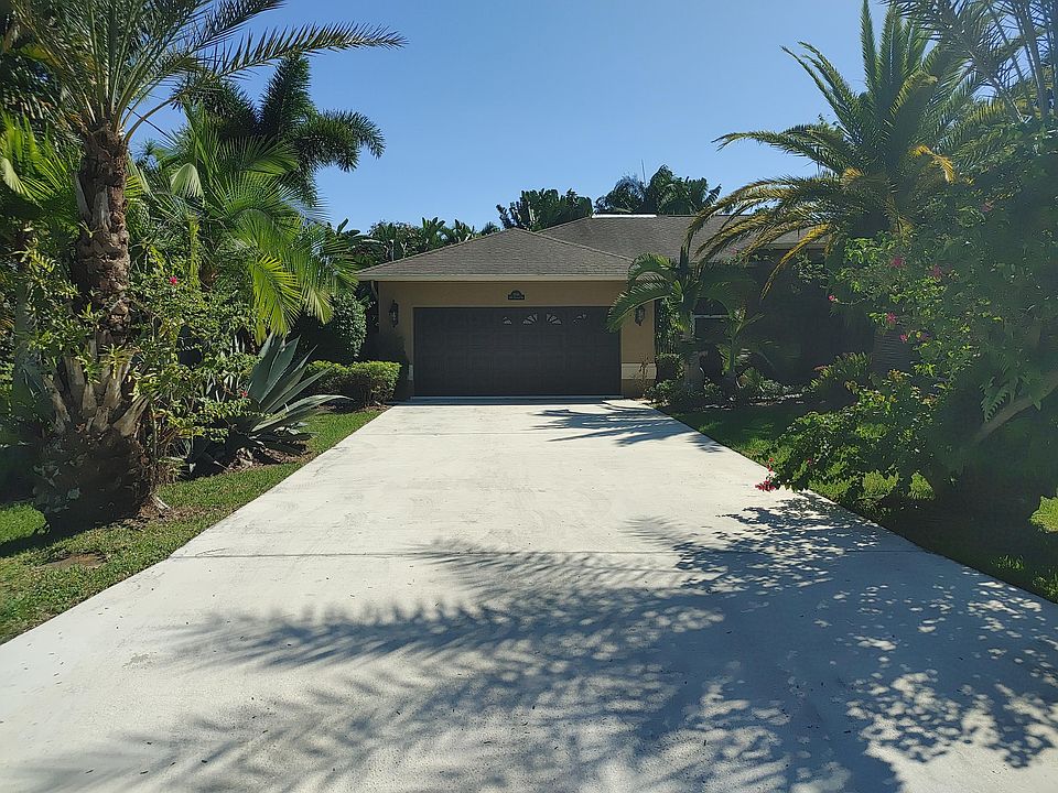 Home For Sale In Port Saint Lucie