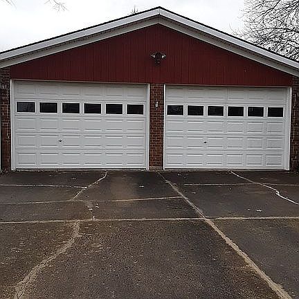 Wonderful garage