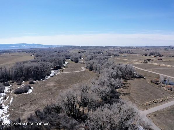 574 Peaked Ln, Tetonia, ID 83452