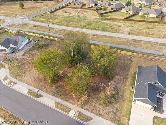 2nd image of 9524 Ash Pl