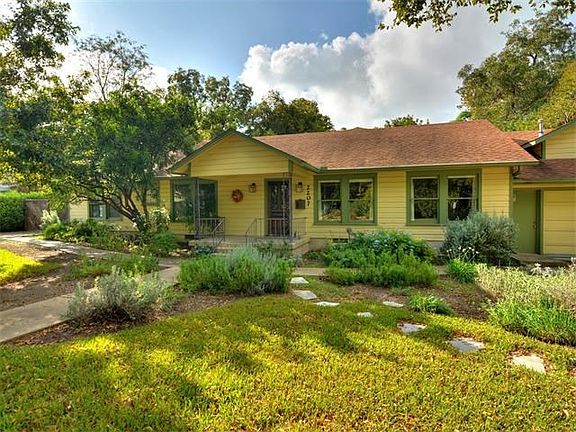 3rd image of 2207 Northland Dr