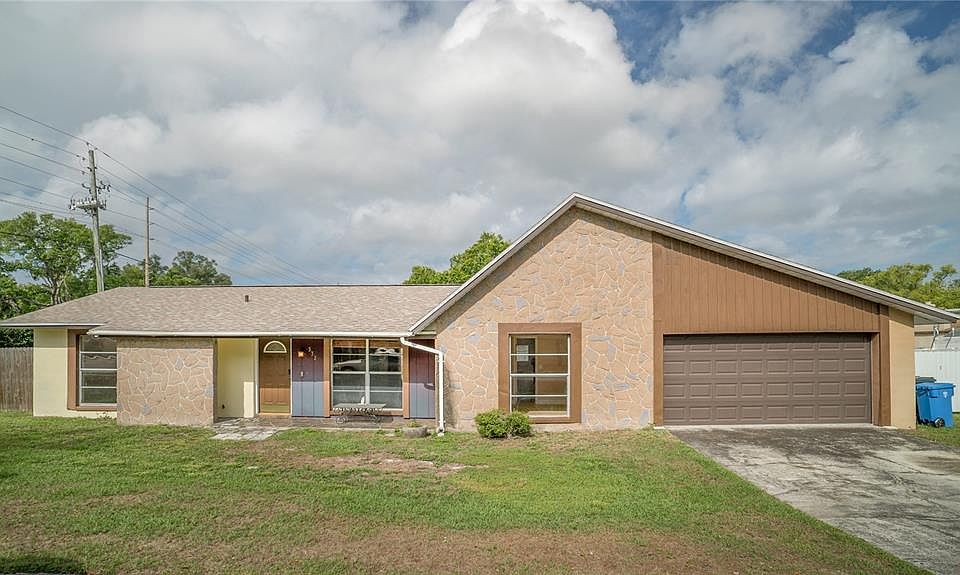 1st image of 3320 Las Brisas Dr