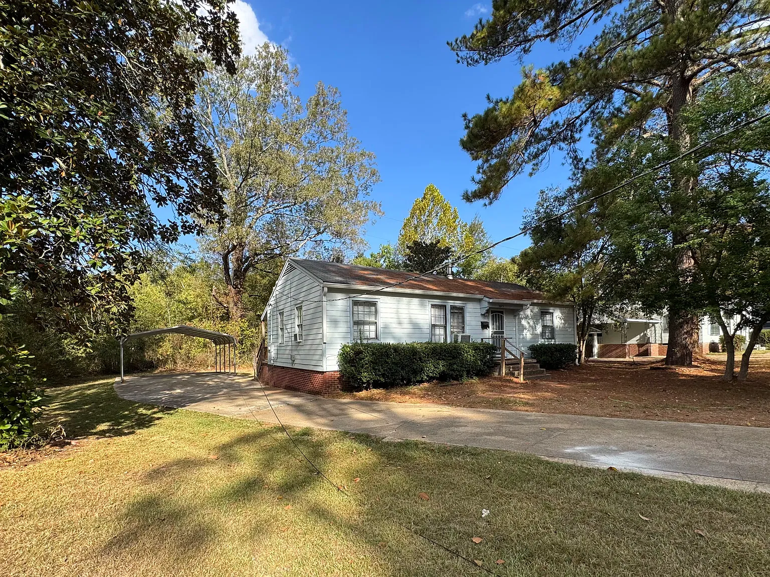 3 bed, 1056 sqft, $850 — Photo 2