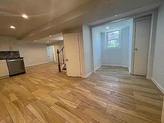 3rd image of 1340 38th St #Gf