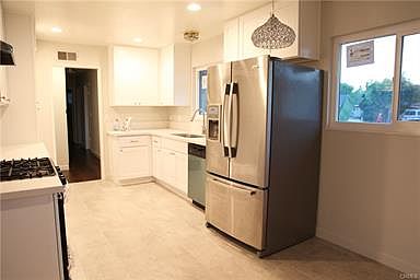 2nd image of 6932 Oxford Dr
