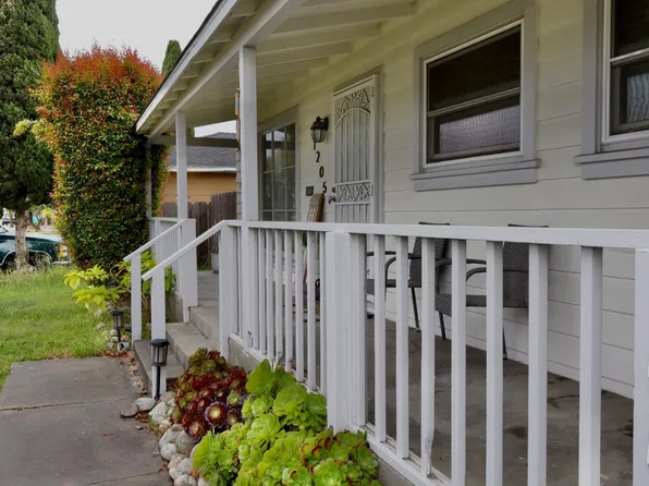 1205 Monroe St, Salinas, CA 93906