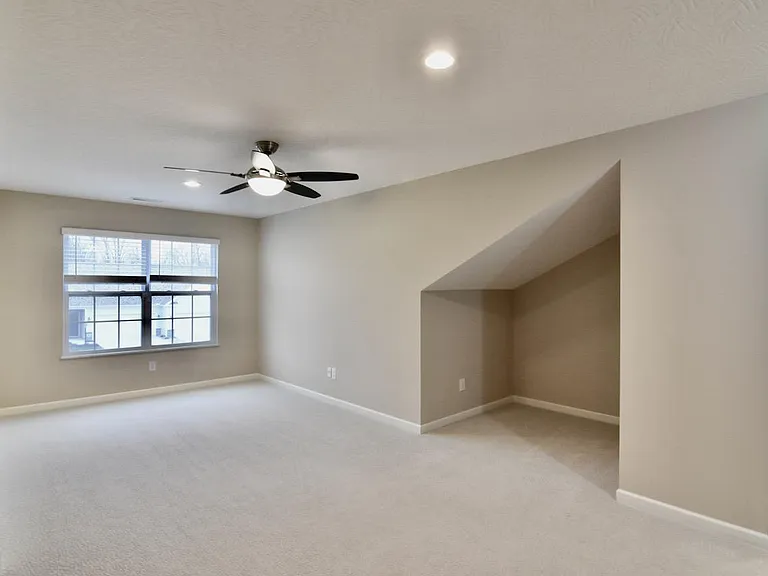 164 Broadmoore Blvd — Photo 24