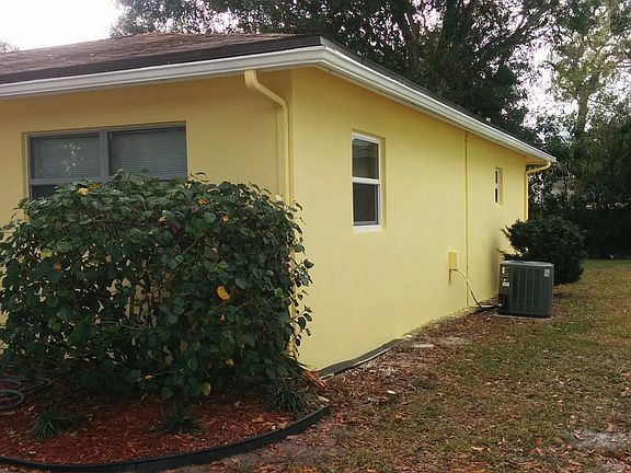 2nd image of 1445 41st Ave