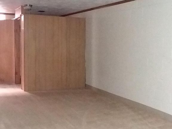 3rd image of 3610 Vine St
