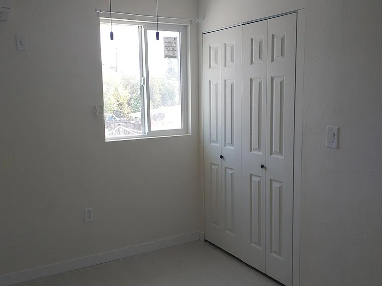 6817 Yolanda Ave — Photo 6