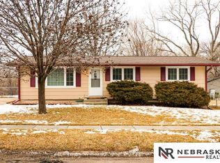 2310 Essex Rd, Lincoln, NE 68512