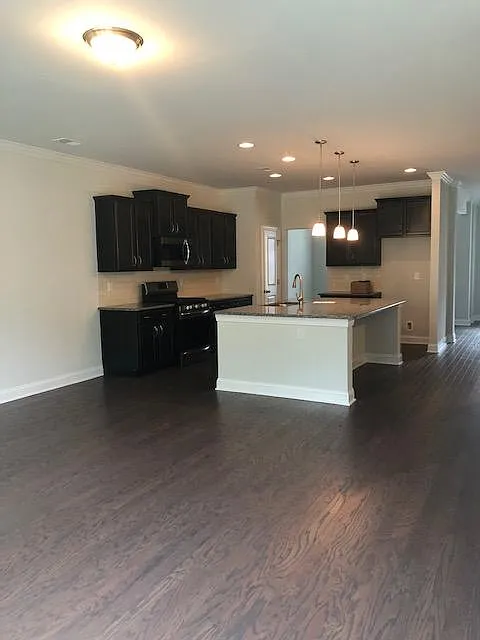 2865 Scarecrow Way — Photo 2