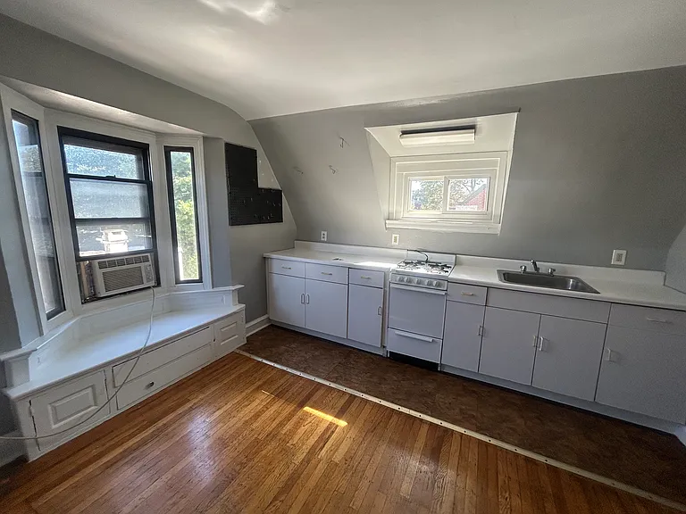 3308 Hamilton St #7 — Photo 1
