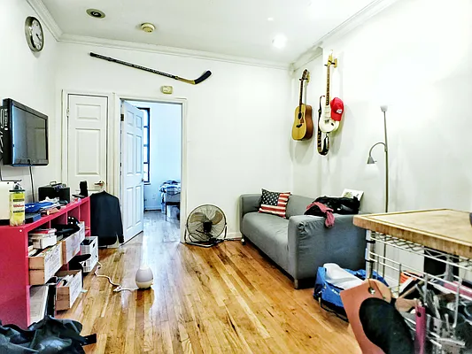 Rented by Union Square Property Management | media 23
