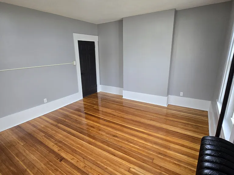 1075-1077 Worcester St #1077 — Photo 12