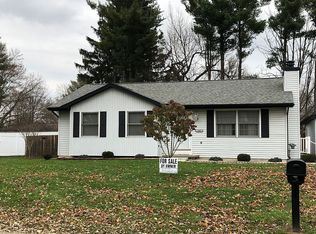 1305 Montgomery St, Eaton Rapids, MI 48827