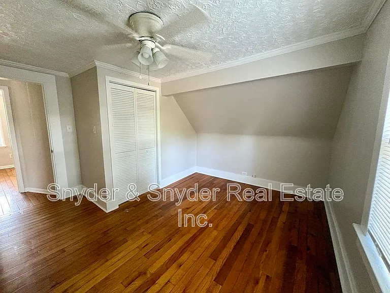 605 Sackett Ave — Photo 22
