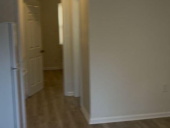 2nd image of 104 N Dorset Ave APT 4