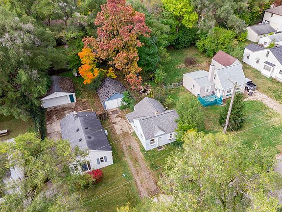 4th image of 3209 Charlesgate Ave SW
