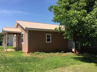 903 N 7th, Sayre, OK 73662
