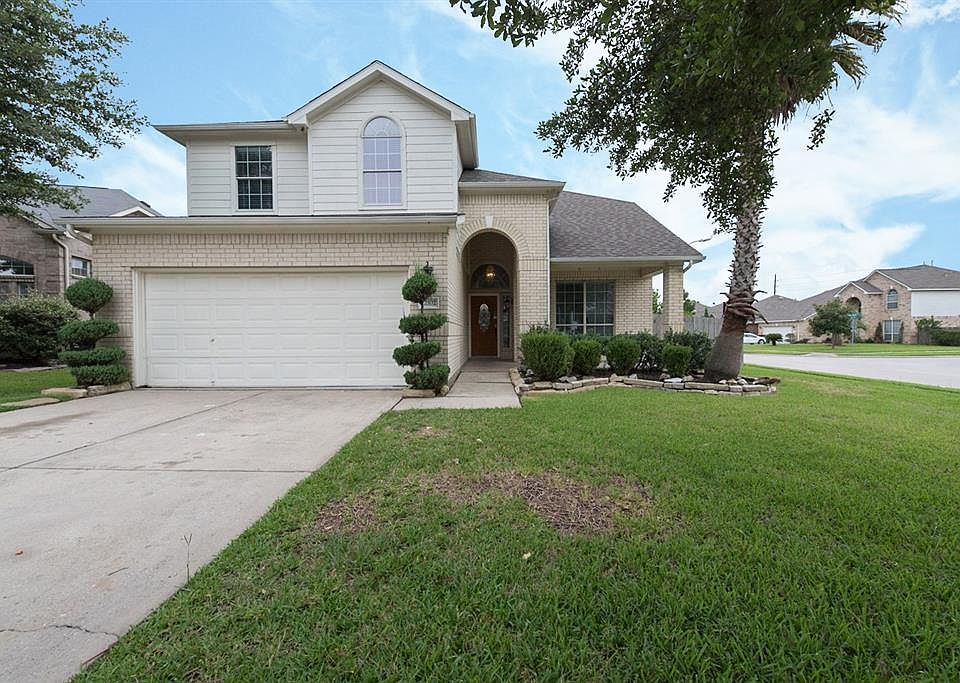 1st image of 12102 Piney Way Ct