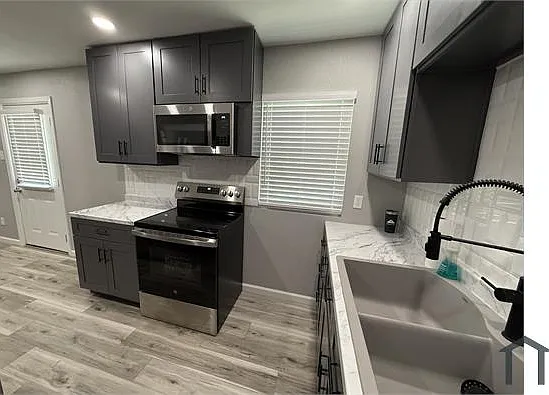 12313 Oberlin Dr — Photo 20