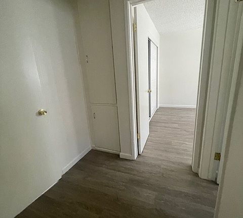 5th image of 4409 Parks Ave #C