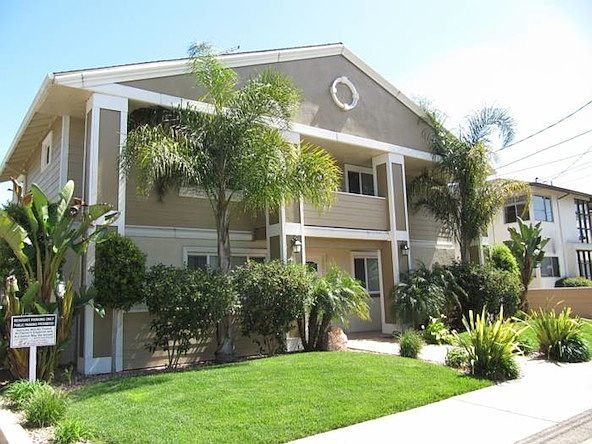 1st image of 725 Roble Ave APT 3