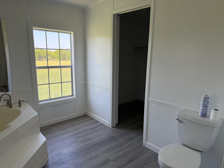 3957 FM 2331 — Photo 18
