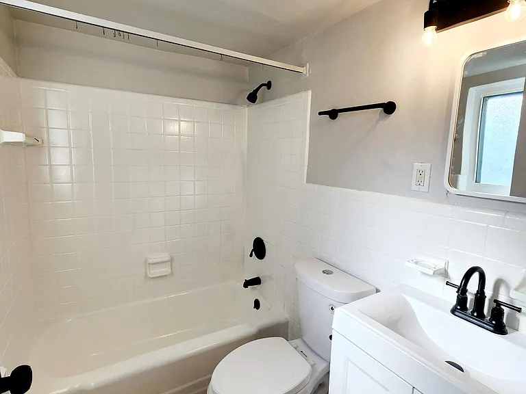 2934 Glenway Ave #4 — Photo 4
