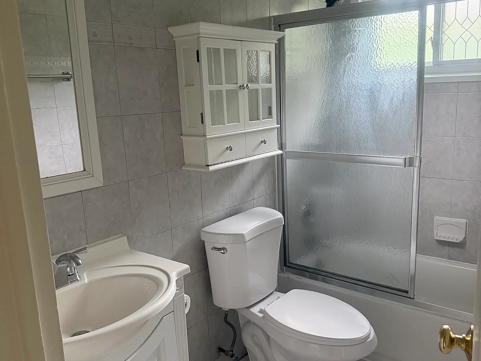 2 bed, 950 sqft, $2,400 — Photo 4