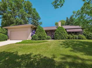 820 Locken Blvd, Crookston, MN 56716