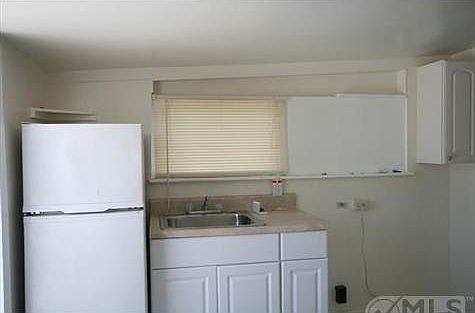 4th image of 621 N F St APT 2