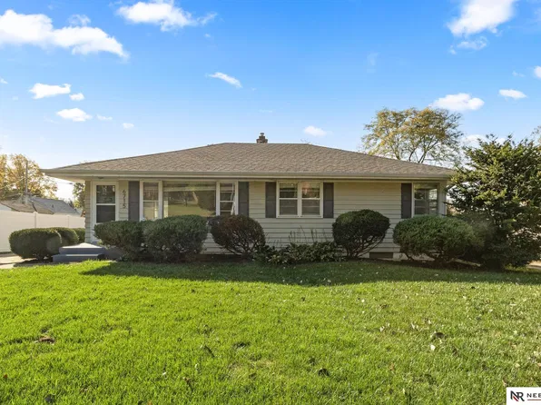 6715 Mason St, Omaha, NE 68106