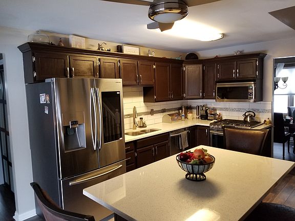 4th image of 128 Valleywood Dr