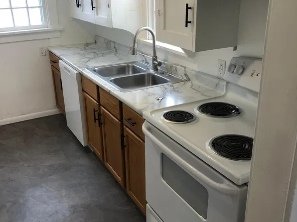 244 Campus Ave, Ames, IA 50014