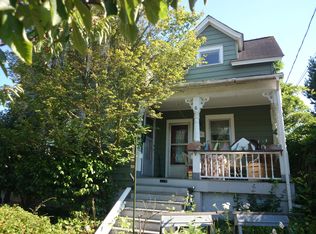 809 NW 52nd St #A, Seattle, WA 98107