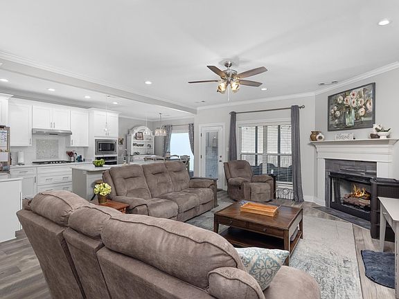3rd image of 304 Cotton Fall Dr